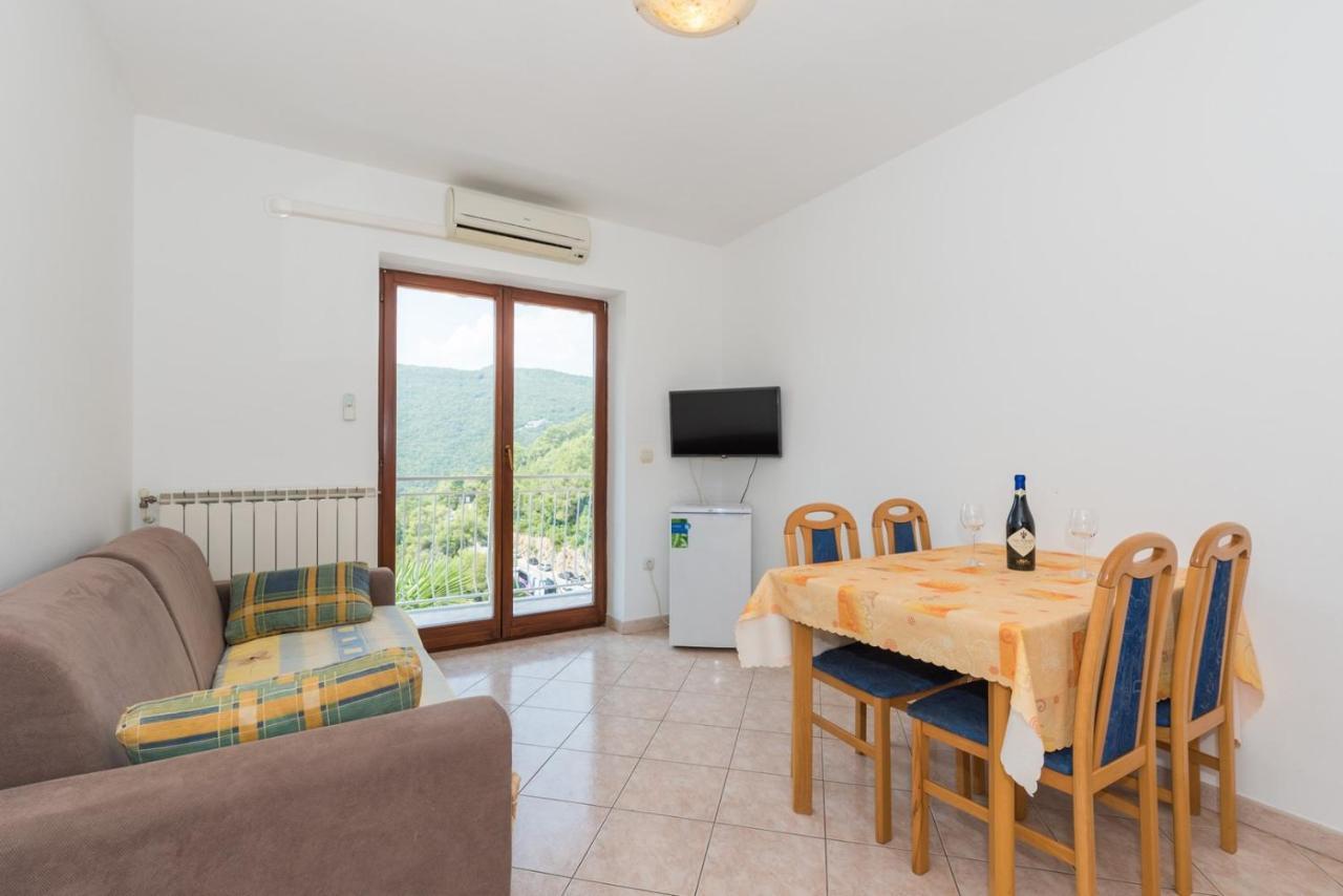 Apartments Villa Adria Рабац Экстерьер фото
